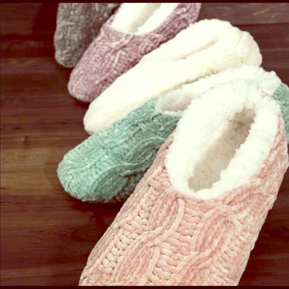 NEW!! Ivory soft slippers
